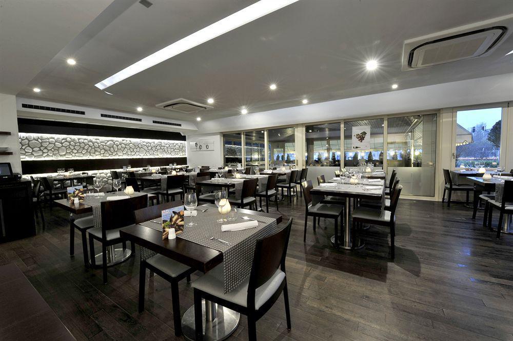 Bivius Hotel Restaurant Luxembourg Strassen Exterior foto