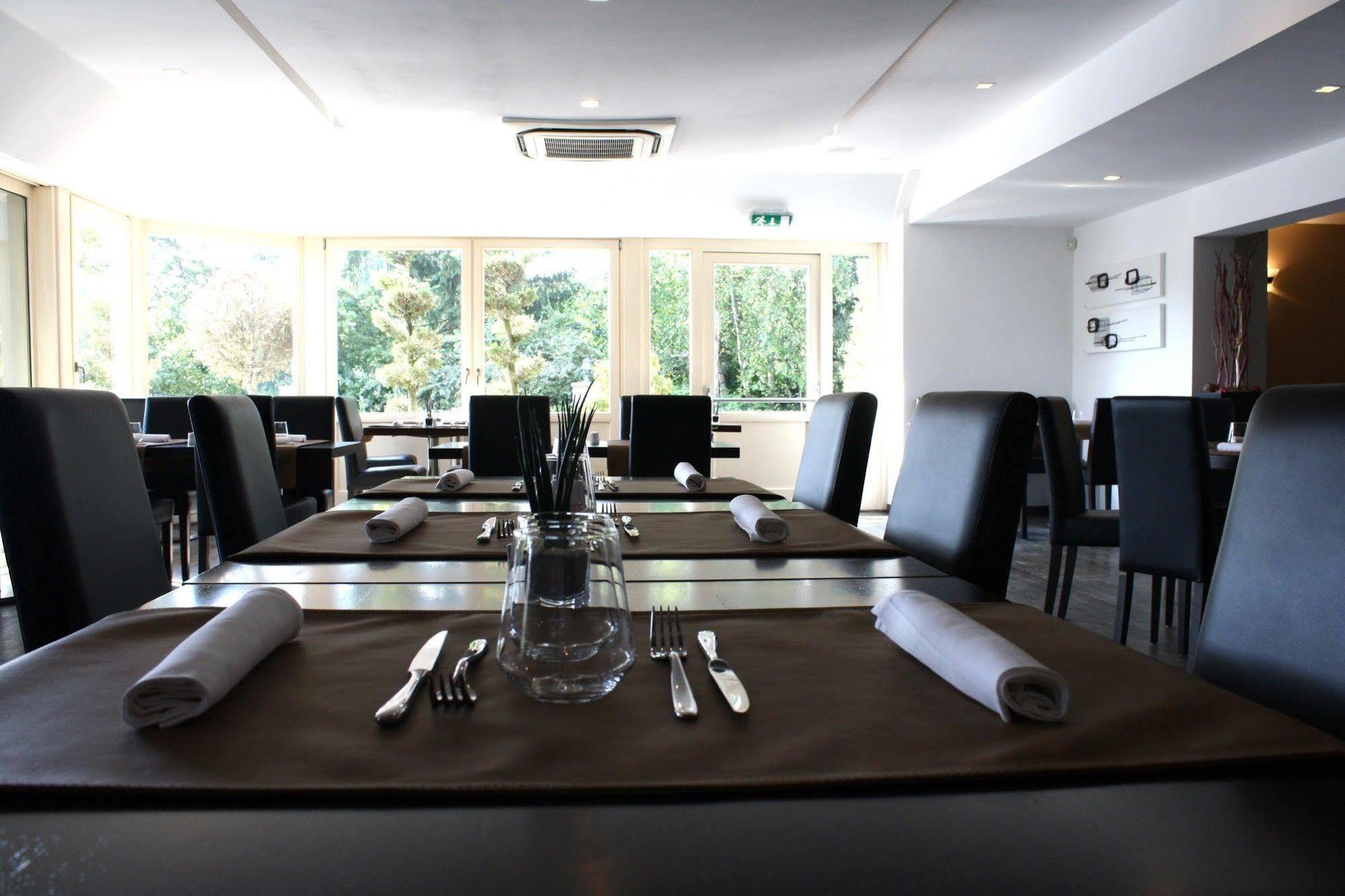 Bivius Hotel Restaurant Luxembourg Strassen Exterior foto
